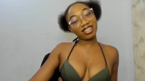 Snapshot of freaky_ebonygirl chatting on September 22, 5:42 am Freaky ebonygirl online show from September 22, 5:42 am