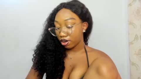 Snapshot of freaky_ebonygirl chatting on October 2, 6:20 am Freaky ebonygirl online show from October 2, 6:20 am