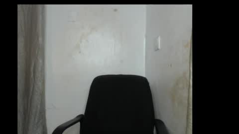 Snapshot of freaky_girl23 chatting on May 11, 7:22 pm Freaky girl23 online show from May 11, 7:22 pm