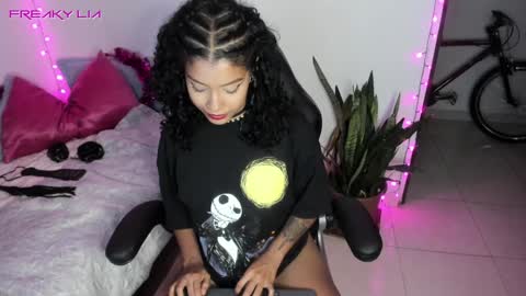 Lia Gomez online show from December 5, 11:29 pm