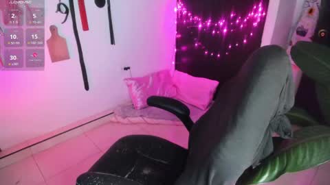 Lia Gomez online show from April 27, 11:36 pm