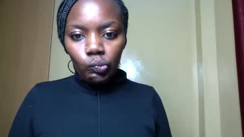 Snapshot of freaky_lyne chatting on June 8, 1:33 pm Lyne online show from June 8, 1:33 pm