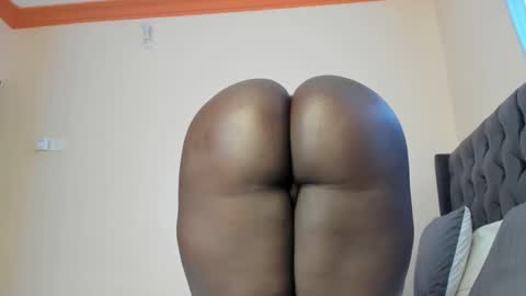 Snapshot of freaky_maria chatting on December 28, 8:05 am Maria online show from December 28, 8:05 am