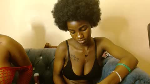 Snapshot of freaky_shamzzy chatting on September 22, 5:37 pm shamika online show from September 22, 5:37 pm