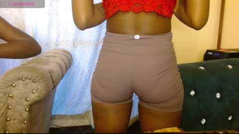 Snapshot of freaky_shamzzy chatting on October 16, 2:51 pm shamika online show from October 16, 2:51 pm