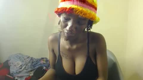 Snapshot of freaky_shamzzy chatting on November 19, 5:57 pm shamika online show from November 19, 5:57 pm