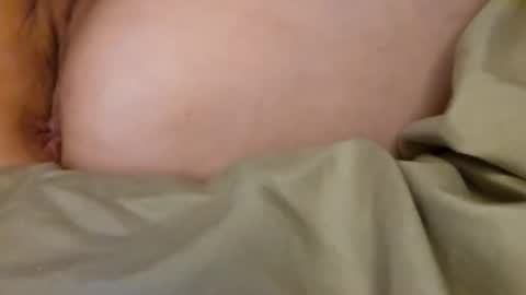 Snapshot of freakyfinefeet chatting on October 19, 8:15 am freakyfinefeet online show from October 19, 8:15 am