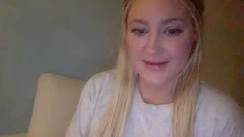 Snapshot of freakymadison chatting on May 30, 8:55 am freakymadison online show from May 30, 8:55 am