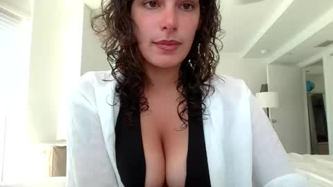 freckledeer online show from March 23, 3:49 pm