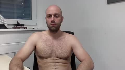 Snapshot of freddow chatting on November 6, 3:24 pm freddow online show from November 6, 3:24 pm