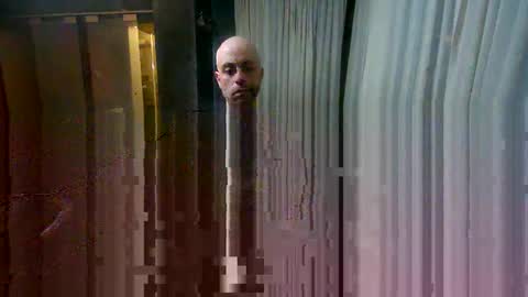 Snapshot of freddow chatting on November 11, 11:05 pm freddow online show from November 11, 11:05 pm