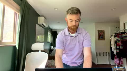 Freddy online show from June 9, 10:43 pm