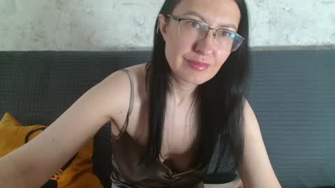 frederica_ online show from June 10, 8:57 am