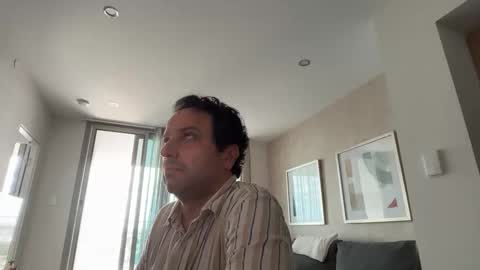 Snapshot of fredmarsone chatting on March 11, 3:23 am fredmarson online show from March 11, 3:23 am