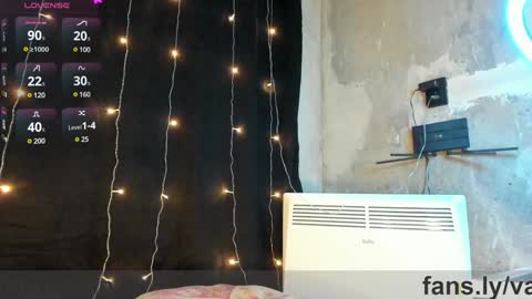 Jenny online show from December 21, 7:06 pm