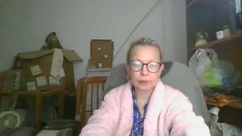 Snapshot of freediana chatting on March 21, 8:19 am Diana online show from March 21, 8:19 am