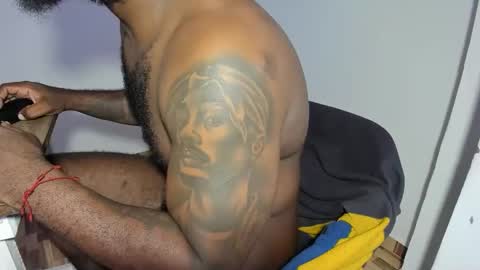 Snapshot of freedom_24 chatting on November 26, 3:02 pm shakur online show from November 26, 3:02 pm