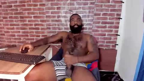 Snapshot of freedom_24 chatting on June 11, 3:48 am shakur online show from June 11, 3:48 am