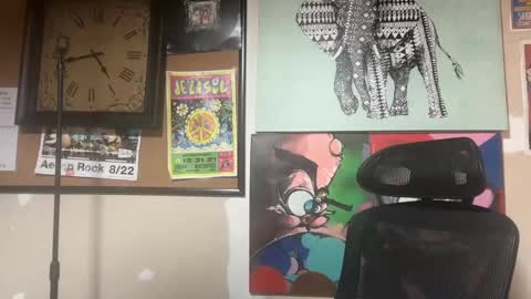 freeyourmind247 online show from February 1, 1:02 am