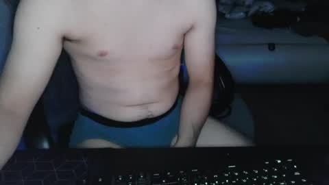 Snapshot of freklogas chatting on June 13, 10:08 pm freklogas online show from June 13, 10:08 pm