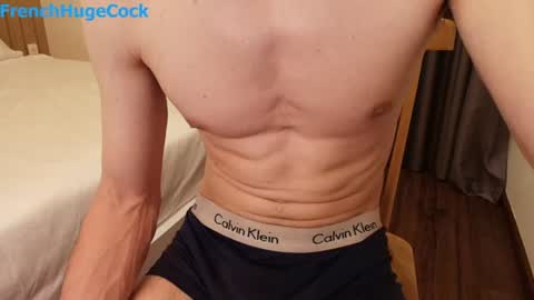 Snapshot of french_huge_cock chatting on July 26, 10:16 pm Manson FrenchHugeCock online show from July 26, 10:16 pm