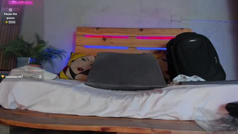 Snapshot of french_sexx chatting on January 22, 4:23 am Xavier online show from January 22, 4:23 am