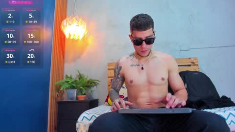 Snapshot of french_sexx chatting on January 27, 12:54 am Xavier online show from January 27, 12:54 am