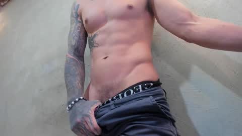 Snapshot of french_sexx chatting on October 14, 1:12 pm Xavier online show from October 14, 1:12 pm