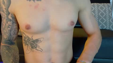 Snapshot of french_sexx chatting on October 25, 7:38 am Xavier online show from October 25, 7:38 am