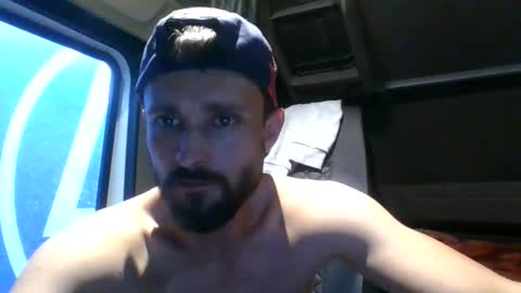 Snapshot of french_truck chatting on May 4, 6:15 pm french_truck online show from May 4, 6:15 pm