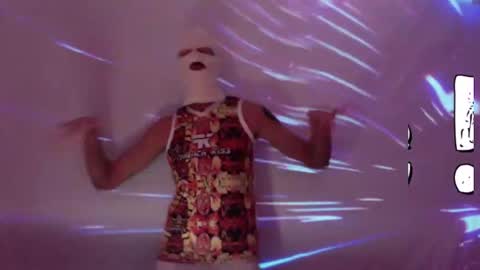 Snapshot of frenchkissdjfk chatting on October 24, 7:49 am frenchkissdjfk online show from October 24, 7:49 am