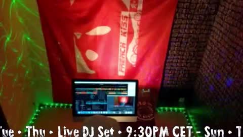 frenchkissdjfk online show from November 2, 7:05 pm