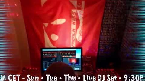 Snapshot of frenchkissdjfk chatting on November 11, 8:14 am frenchkissdjfk online show from November 11, 8:14 am