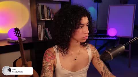 Snapshot of fresatanica chatting on September 11, 1:39 am Vale online show from September 11, 1:39 am