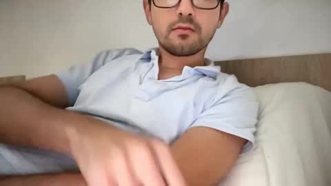 Snapshot of freshmanxxl chatting on November 24, 12:27 pm freshman imonyou98 online show from November 24, 12:27 pm