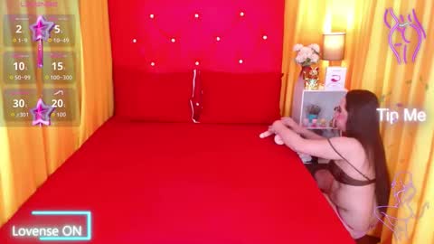 Snapshot of freshtsbigcum chatting on November 27, 6:43 pm anna online show from November 27, 6:43 pm