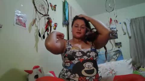 fresiitalovee online show from December 17, 4:51 am