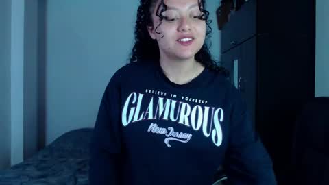 Snapshot of freud_x_louise1 chatting on December 24, 2:10 am Louise online show from December 24, 2:10 am