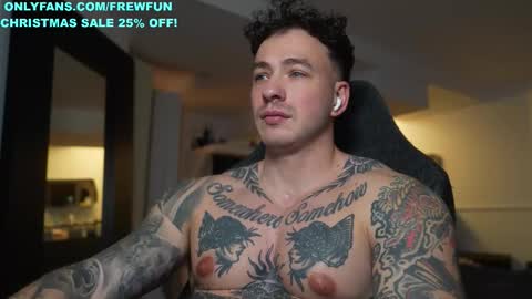 Snapshot of frewfun chatting on November 26, 9:16 pm cameron online show from November 26, 9:16 pm