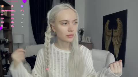 Freya online show from February 19, 7:32 pm