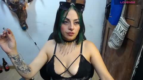 Snapshot of freyaa_sorceress chatting on December 10, 9:44 am freyaa_sorceress online show from December 10, 9:44 am
