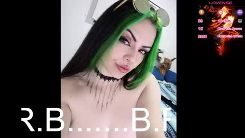 Snapshot of freyaa_sorceress chatting on December 16, 7:04 am freyaa_sorceress online show from December 16, 7:04 am