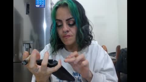 Snapshot of freyaa_sorceress chatting on January 14, 7:27 am freyaa_sorceress online show from January 14, 7:27 am