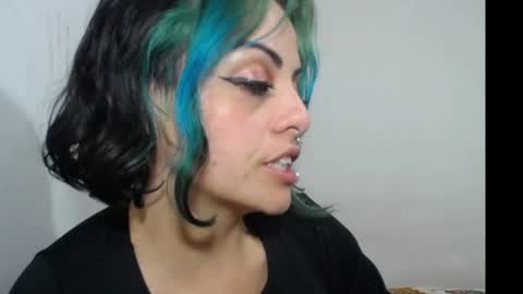 Snapshot of freyaa_sorceress chatting on February 14, 1:45 am freyaa_sorceress online show from February 14, 1:45 am