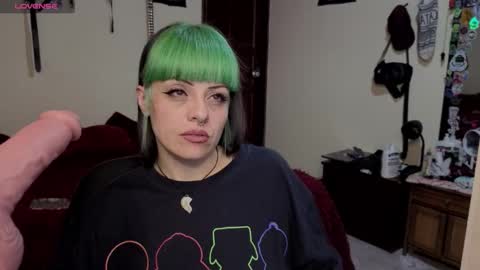 freyaa_sorceress online show from December 21, 7:37 am