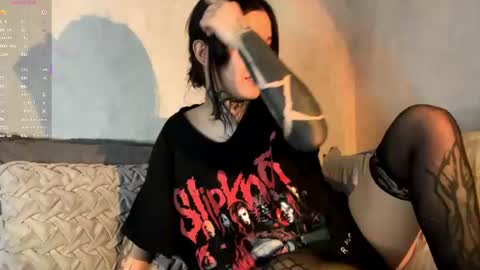 freyablow online show from July 15, 4:12 pm