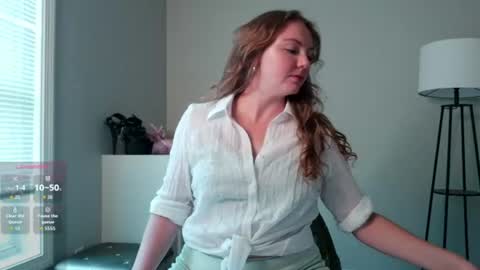Snapshot of freyafux chatting on June 11, 9:46 pm Miss Freya online show from June 11, 9:46 pm