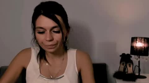 freyanaughty69 online show from June 17, 5:25 pm