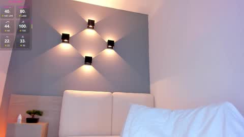 Snapshot of freyazimmerman_ chatting on October 31, 10:05 am Pau. online show from October 31, 10:05 am