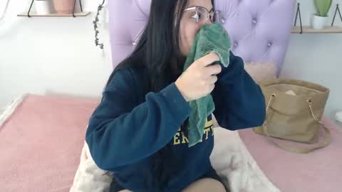 Freyja online show from September 18, 9:17 pm